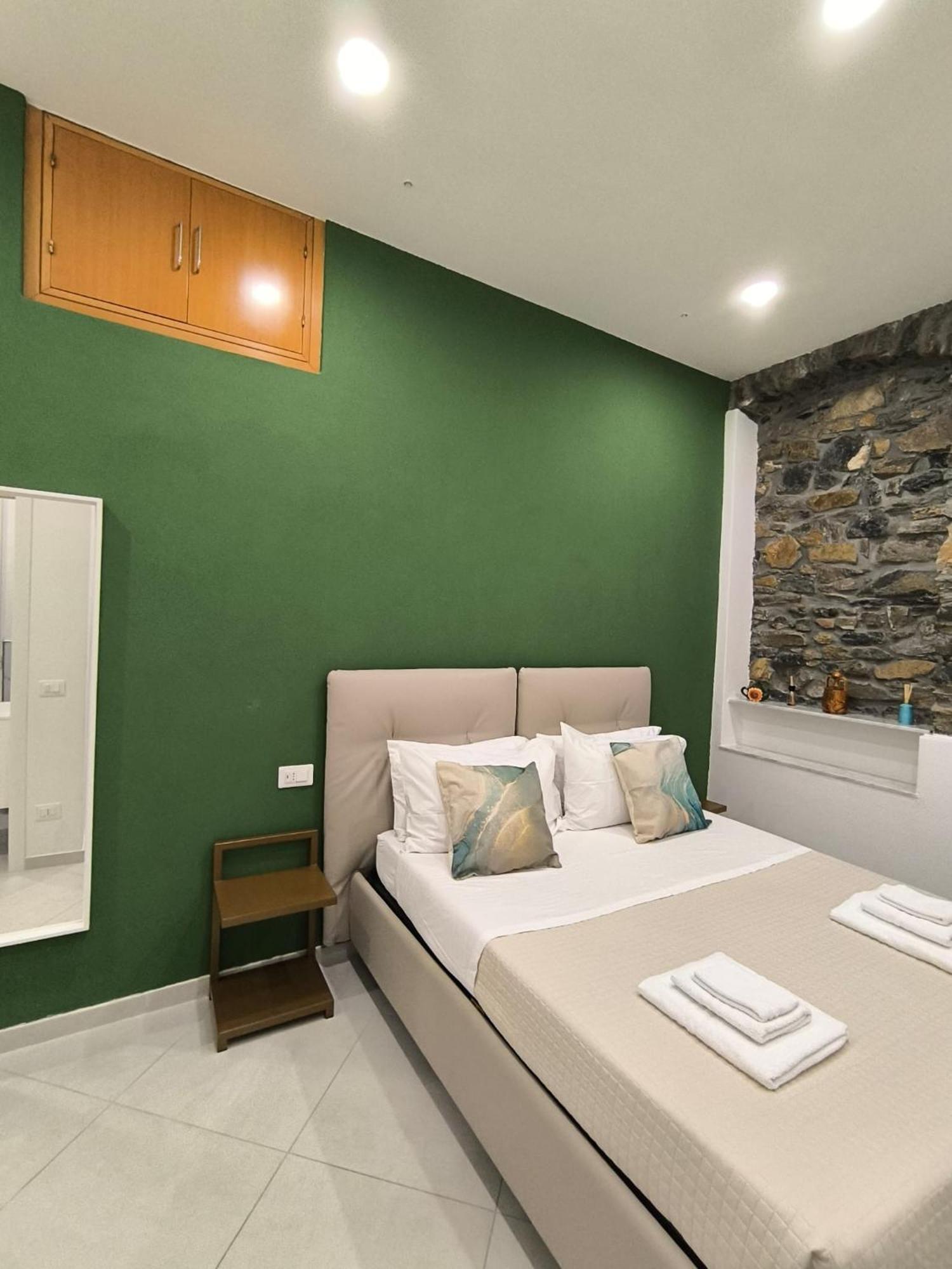Cherry Rooms Специя Екстериор снимка
