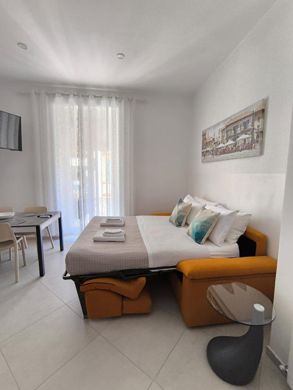 Cherry Rooms Специя Екстериор снимка